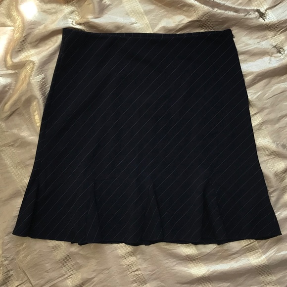 Like NEW!  Charlotte Russe Striped Pleated Skirt - Picture 1 of 3